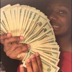 Meet your Posher, Deandre